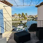 Marina Le Paradis Sur L'eau Hébergement de vacances Aigues-Mortes