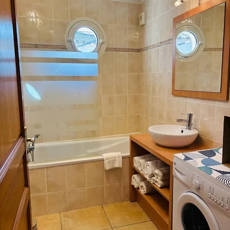 Holiday home Le Paradis Sur L'eau *
